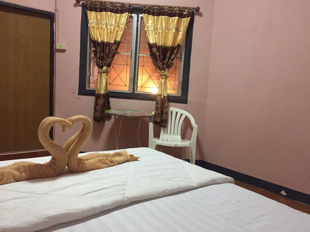 Marina Ao Nang Guesthouse Экстерьер фото