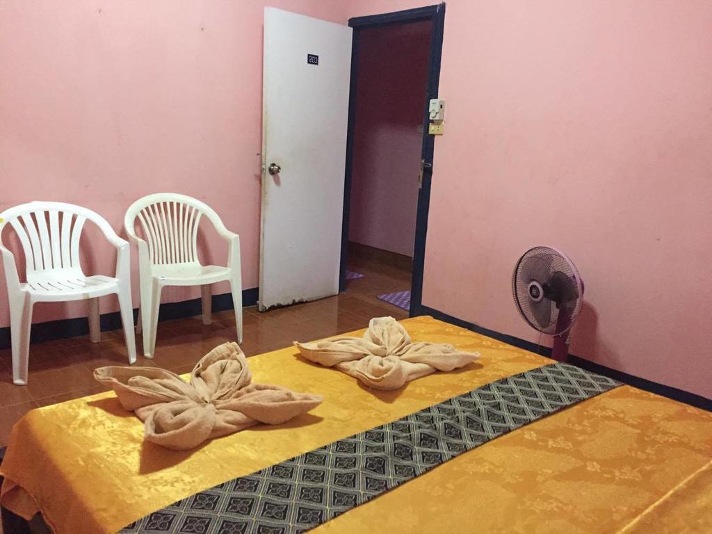 Marina Ao Nang Guesthouse Экстерьер фото