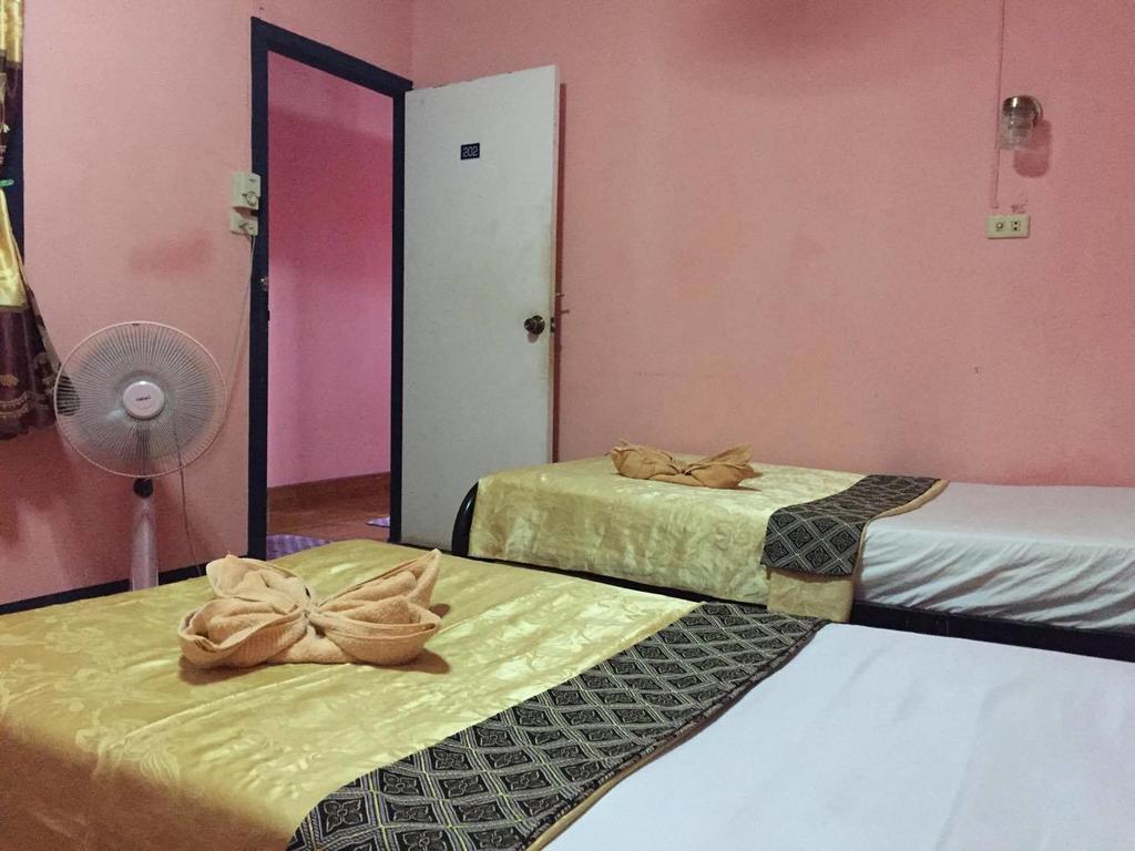 Marina Ao Nang Guesthouse Экстерьер фото